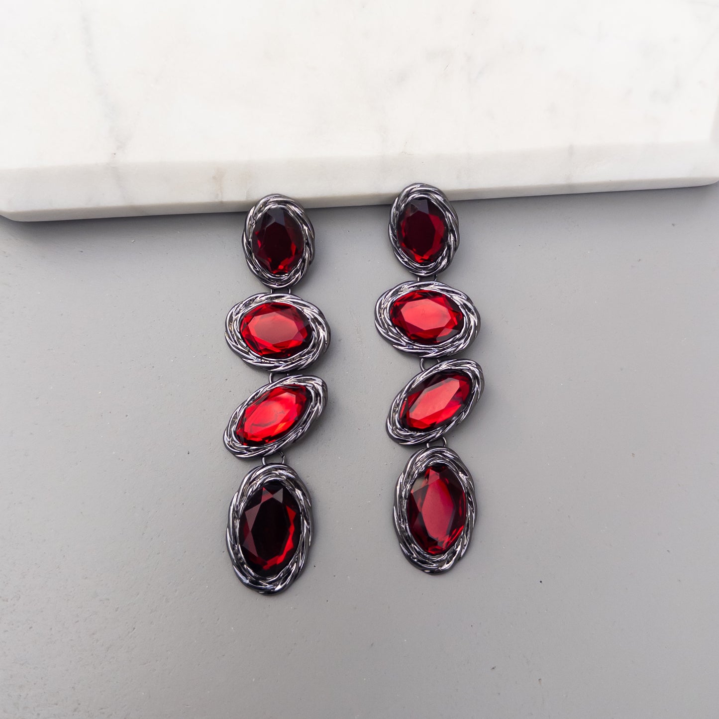 Cercei lungi Red