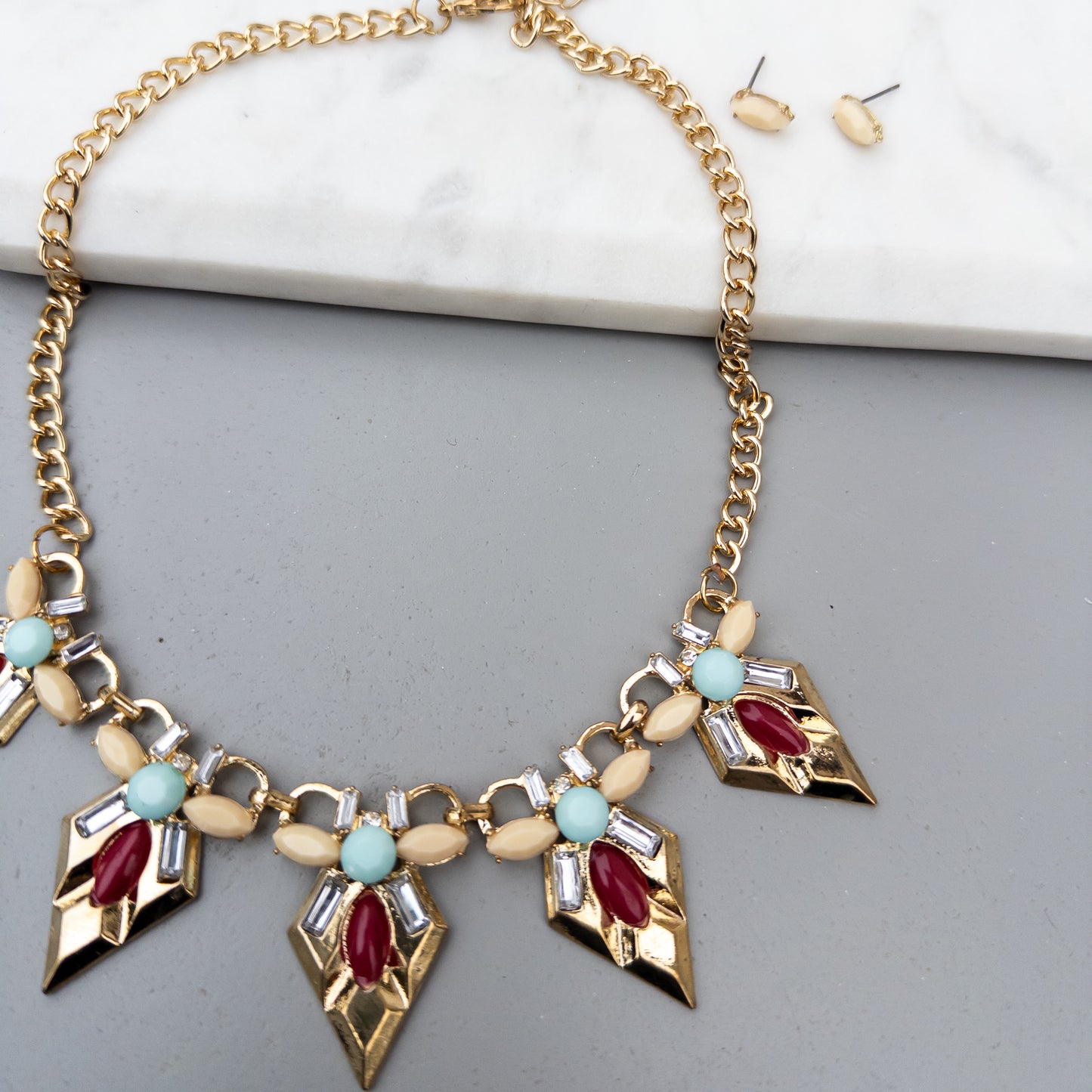 Colier și cercei Emilie