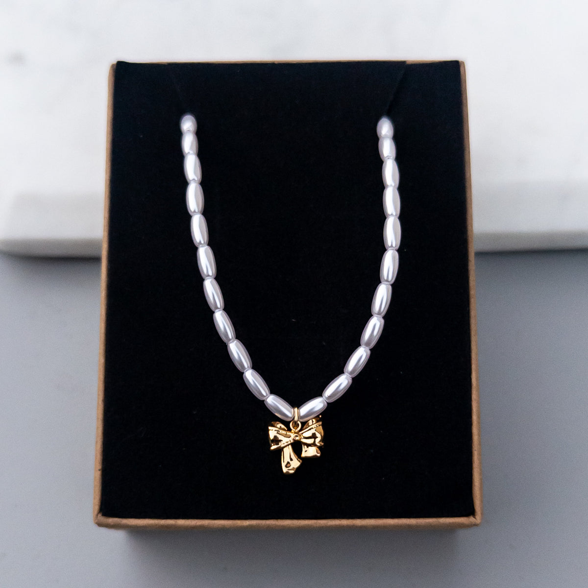 Colier Golden Bow