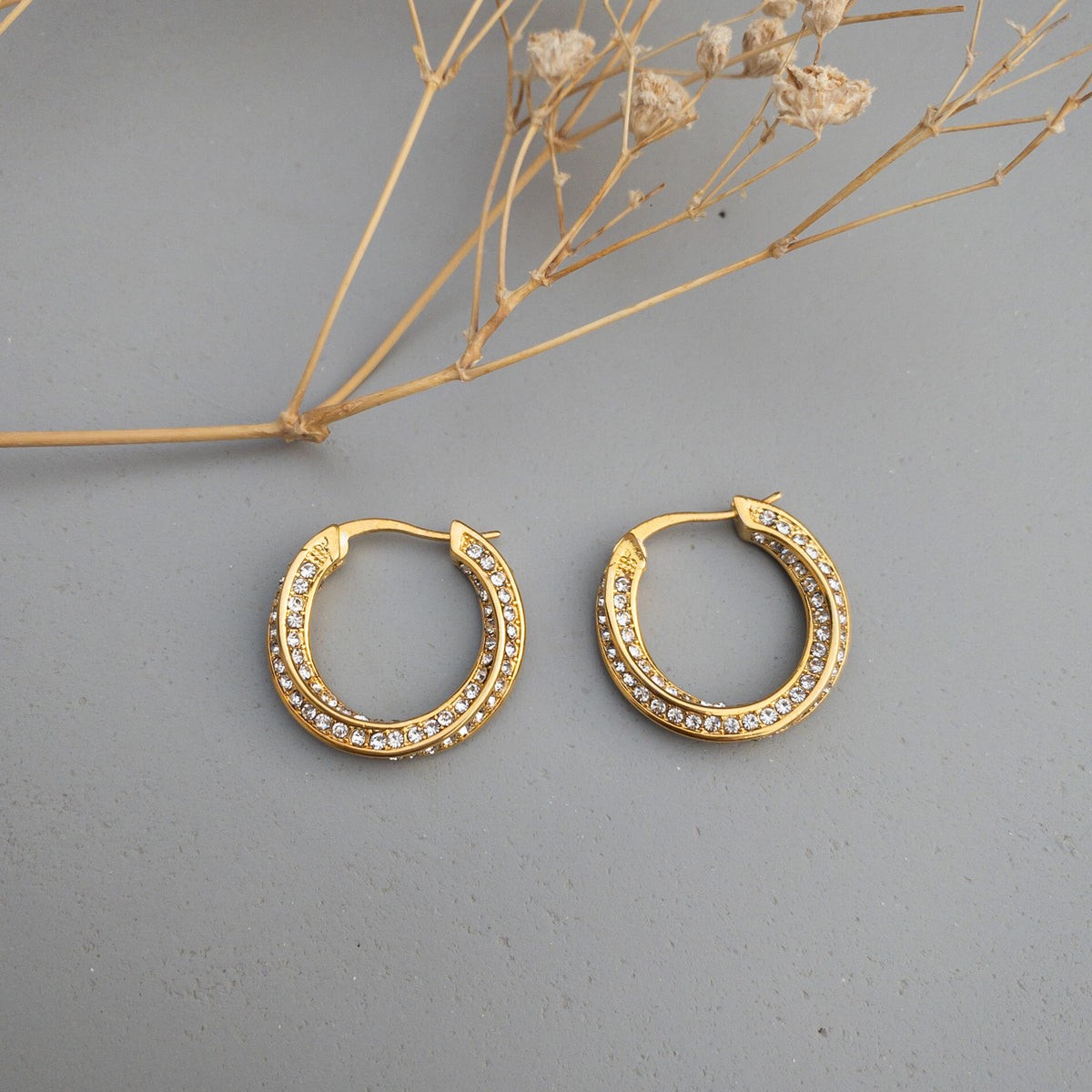 Cercei Golden Hoops