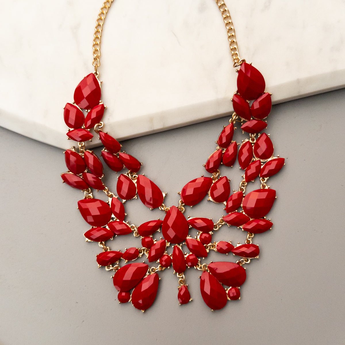 Colier Red