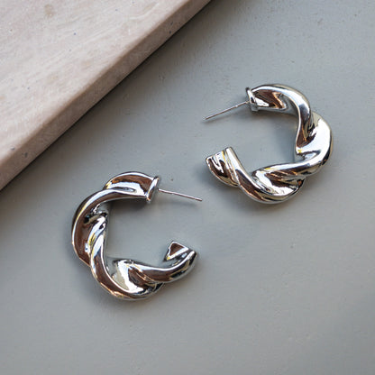 Twisted Silver Hoops